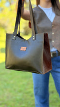 Cargar imagen en el visor de la galería, BOLSO TASCHE