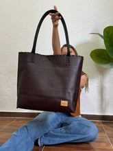 Cargar imagen en el visor de la galería, BOLSO PUEBLA